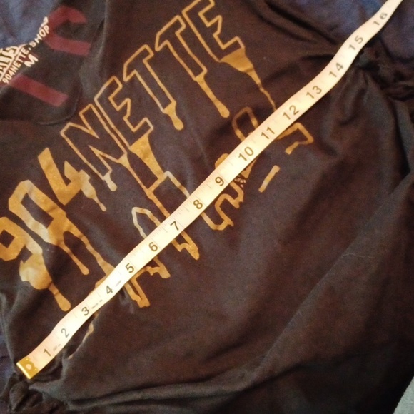 ⭐️🌺Stylish Black and Gold Women's Top - Picture 6 of 6